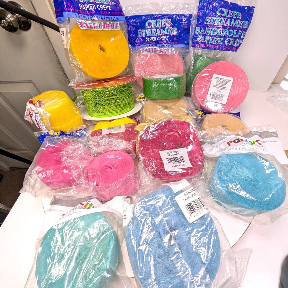 Huge Party Streamer Lot 16 Rolls Crepe Paper & Green Deco Mesh Flame Resistant